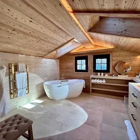 Cozy 3-bedroom In The Heart Of Βίλα *