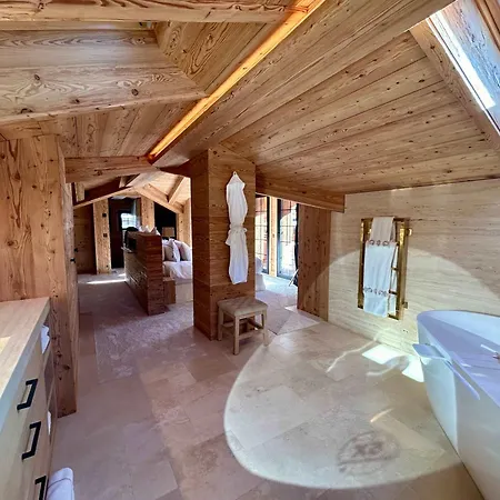 Вилла Cozy 3-bedroom In The Heart Of Гштад