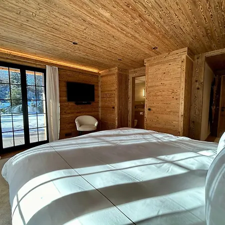 Вилла Cozy 3-bedroom In The Heart Of
