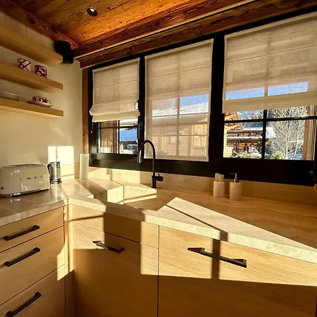 Cozy 3-bedroom In The Heart Of Вилла Гштад